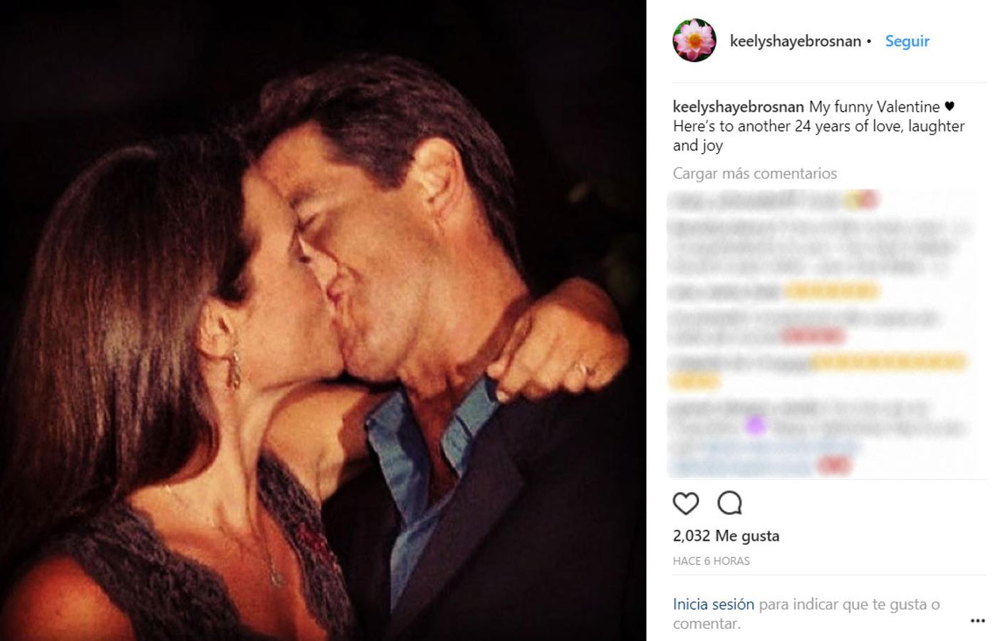 "Mi divertido San Valentín. Por otros 24 años de amor, risas y alegrías",escribía Keely Shaye al actor Pierce Brosnan.