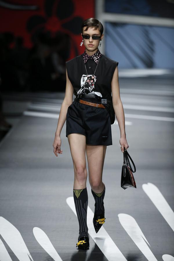 Aunque Wang ha sido el último diseñador en adoptar esta tendencia, antes ya lo hicieron otras firmas, como Prada, aunque con más color que el diseñador de San Francisco