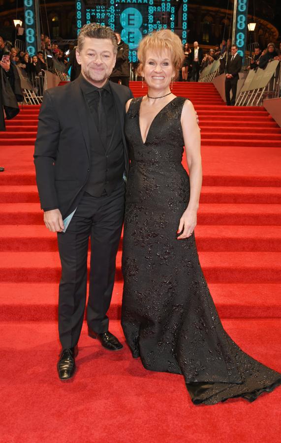 Andy Serkis y Lorraine Ashbourne.