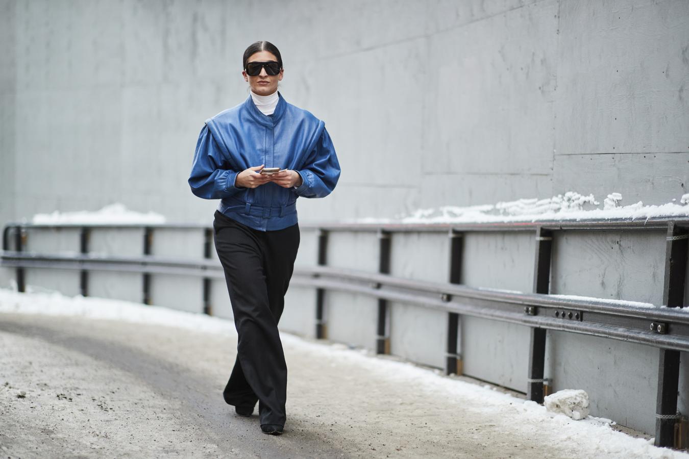 Y si no te has hecho con una cazadora de hombros caídos, ya puedes ir a por ella. ¡Están arrasando!