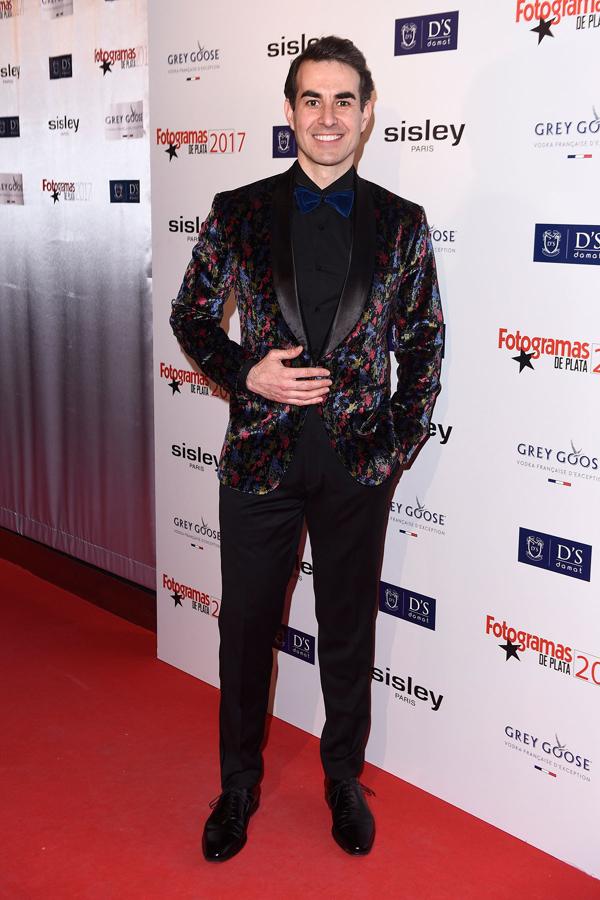 Daniel Muriel, con chaqueta estampada en los Premios Fotogramas 2018.
