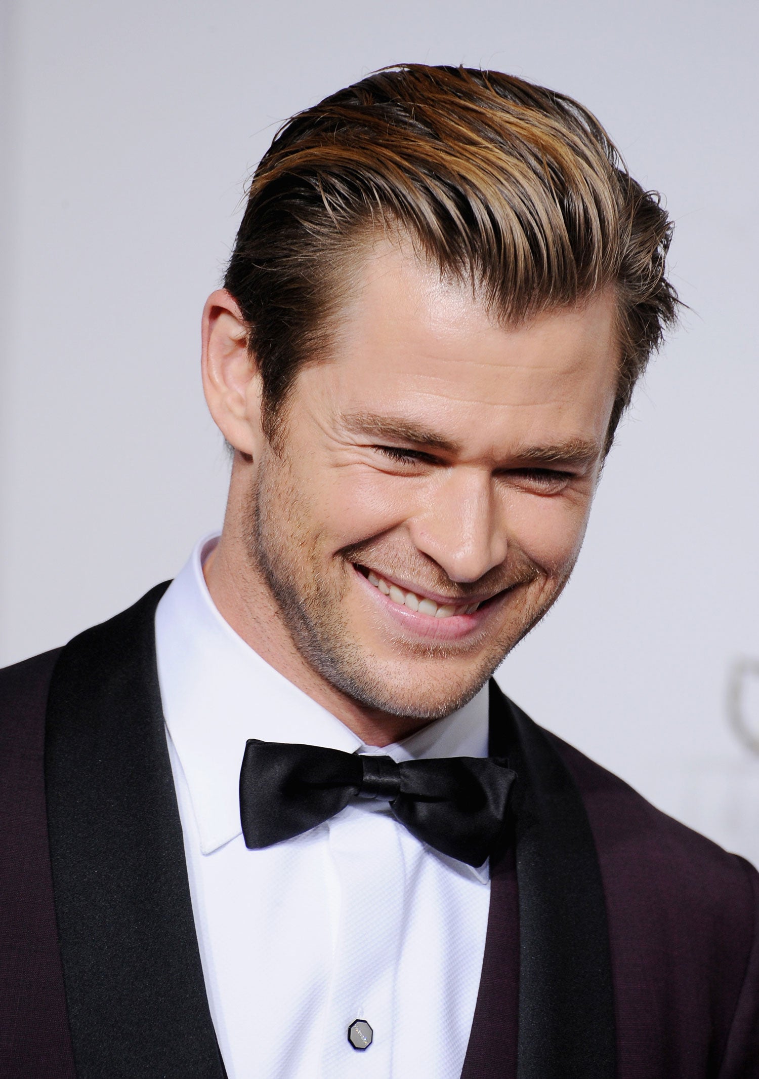 ¡Y su marido! Esta foto de Chris Hemsworth en los Oscar 2014 es muy bonita. ¿Qué os parece?
