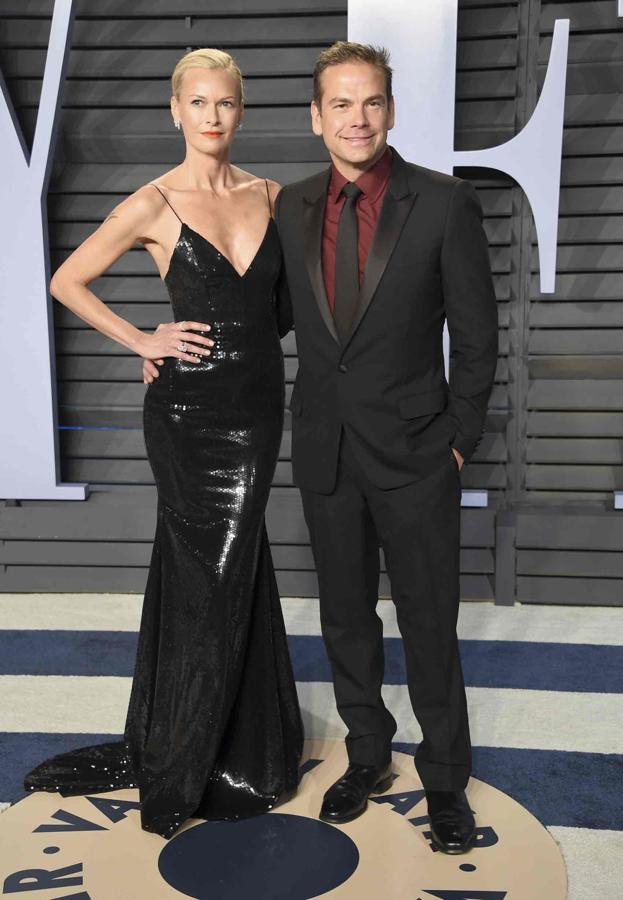 El matrimonio formado por Sarah y Lachlan Murdoch en la fiesta de 'Vanity Fair' de los Premios Oscar 2018.