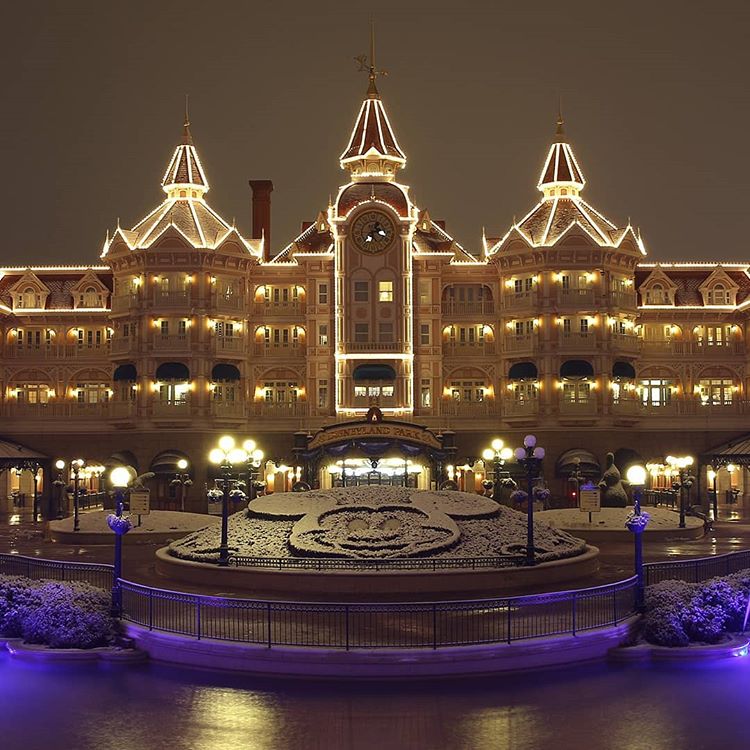 Disneyland Hotel Paris: 959.000 seguidores en Instagram. El hotel de Disneyland Paris es uno de los más populares en Instagram. ¿Te puedes imaginar la decoración? Foto: @Disneylandparis