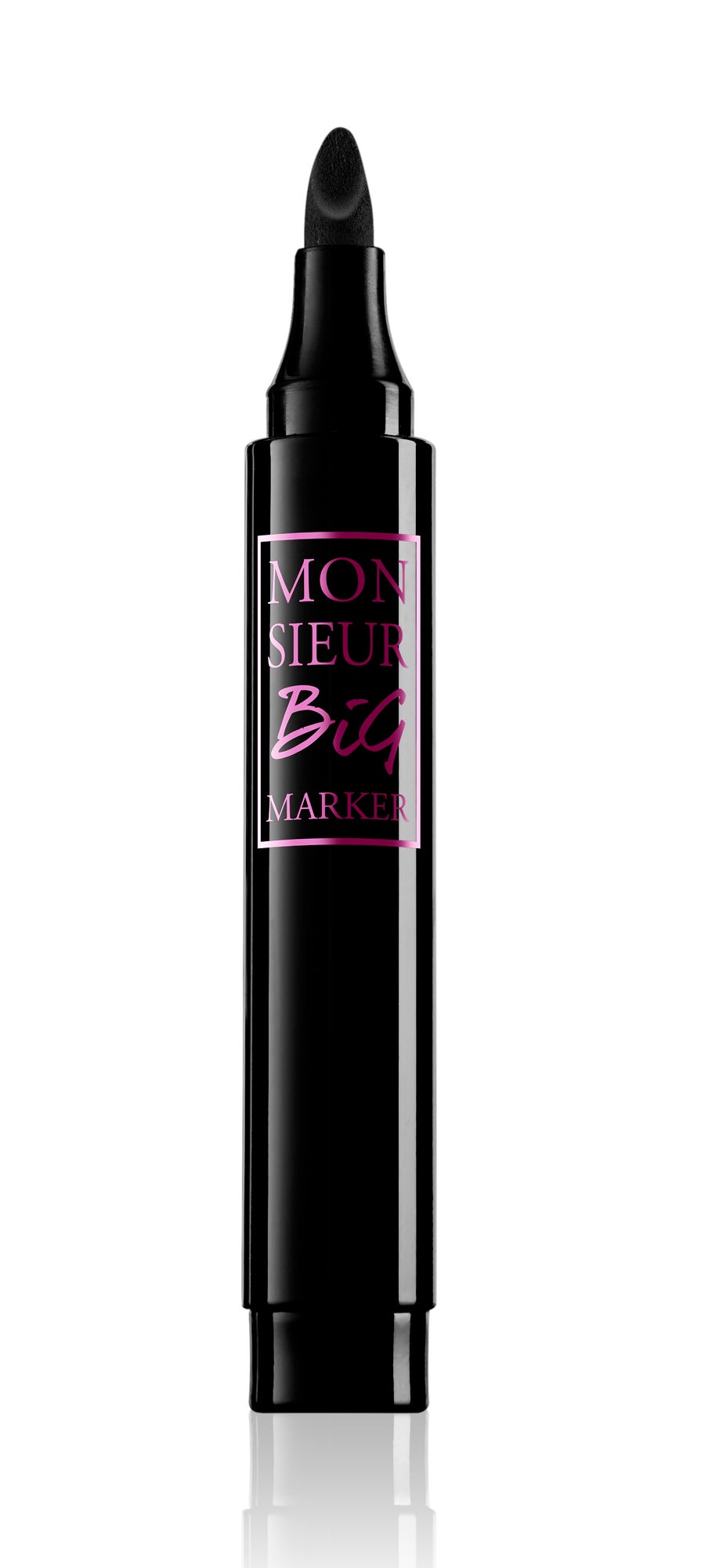 Monsieur Big Marker de Lancôme. Eyeliner biselado que se desliza fácilmente. De rápido secado, dura hasta 24h. Sus pigmentos ultranegros permiten un acabado vinilo ultra intenso. (30€)