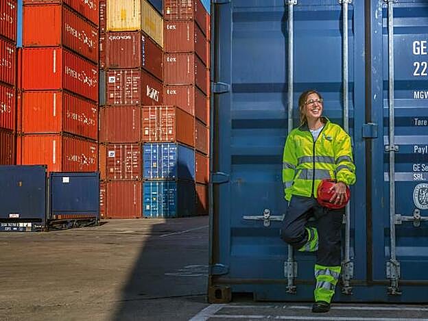 Silvia Puig, estibadora del Puerto de Barcelona