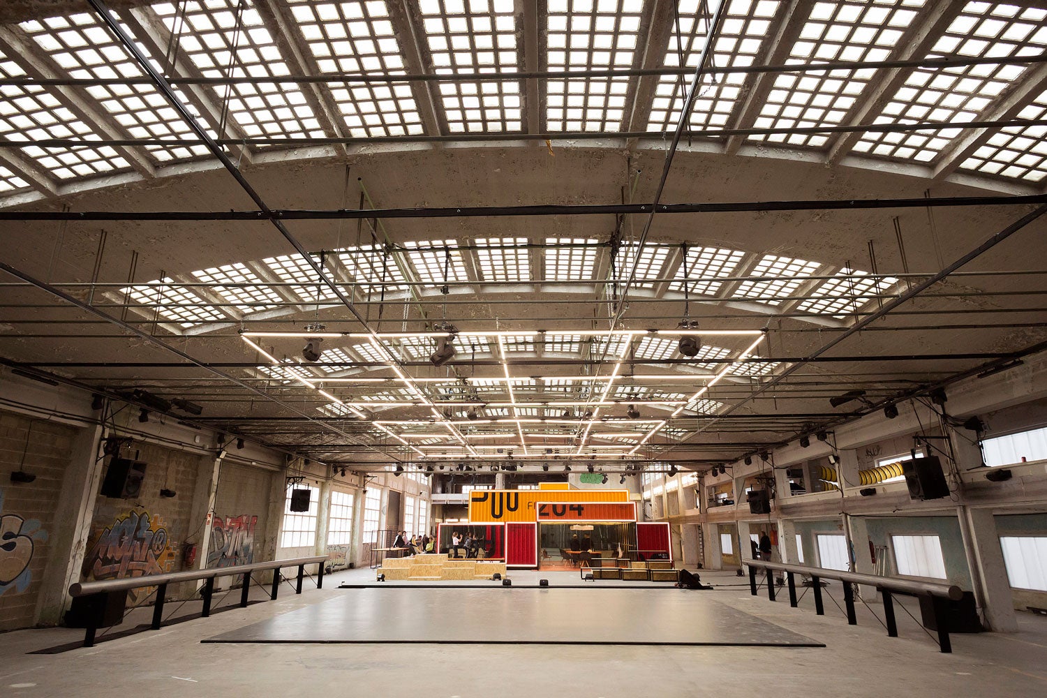 El interior de la escuela de 'Fama, a bailar'.