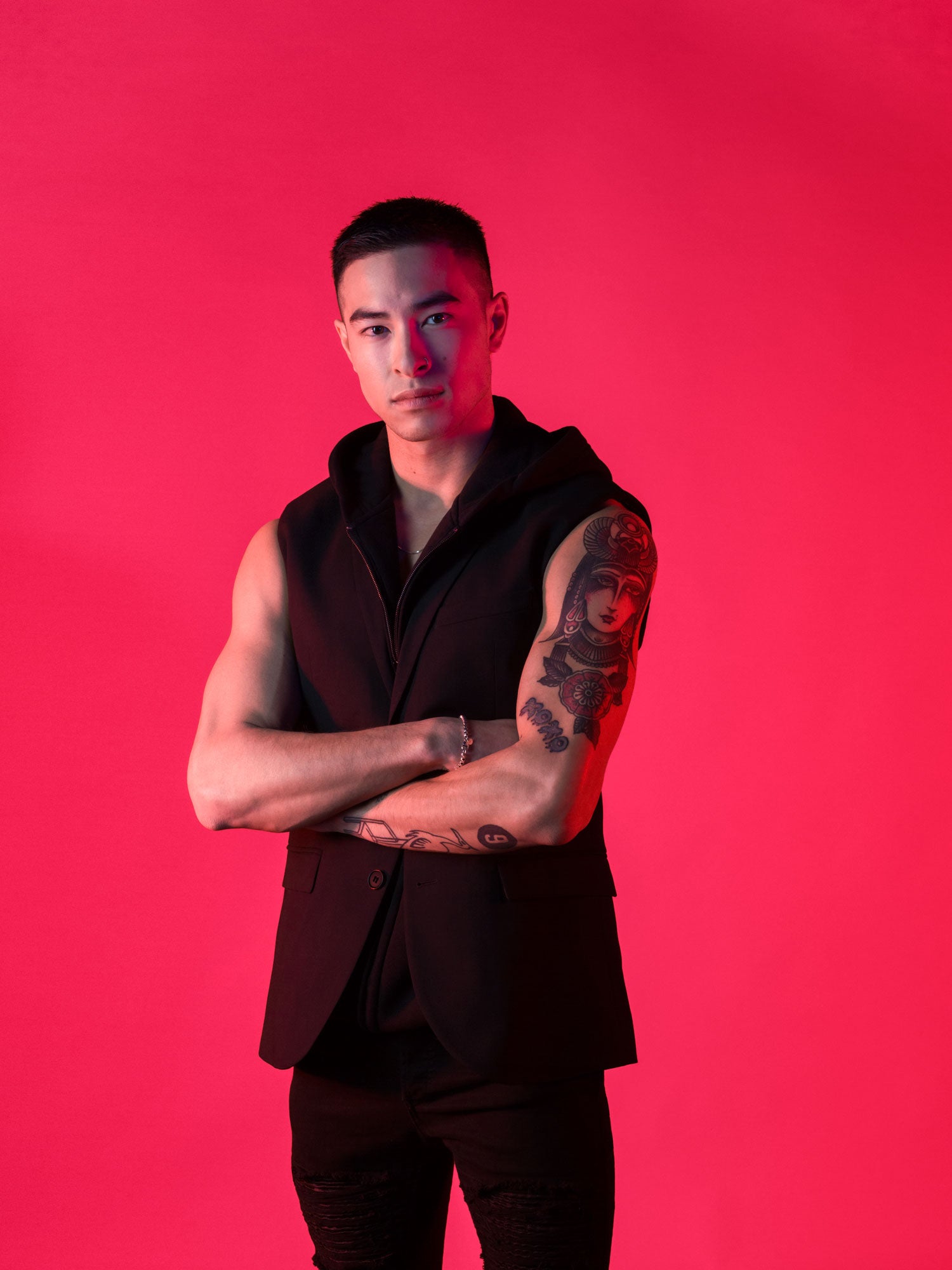 Raymond forma parte de los profesores de la escuela que conevrtirán en auténticos profesionales a los concursantes.