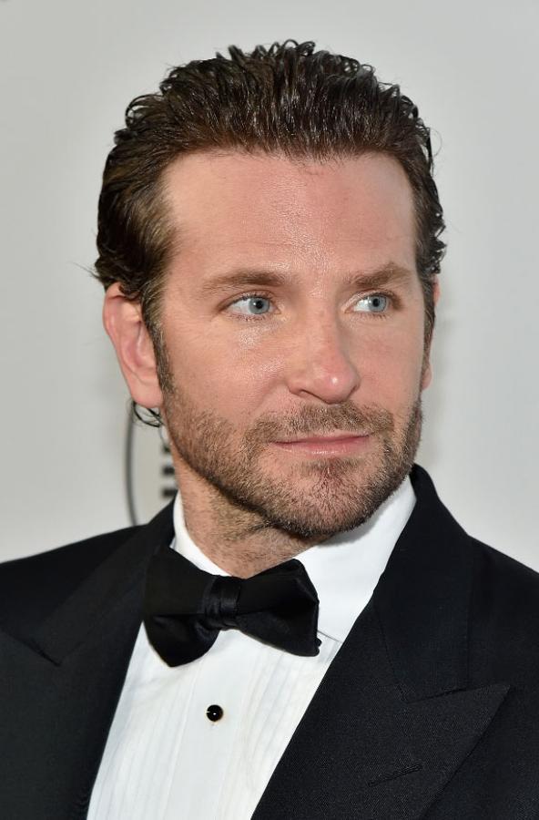 Bradley Cooper se convirtió el pasado año en padre, junto a la modelo Irina Shayk, con la que tras dos años de relación ha tenido a su primer hijo.