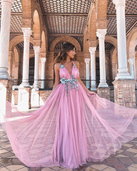 @RocioOsorno con vestido de su propia colección.