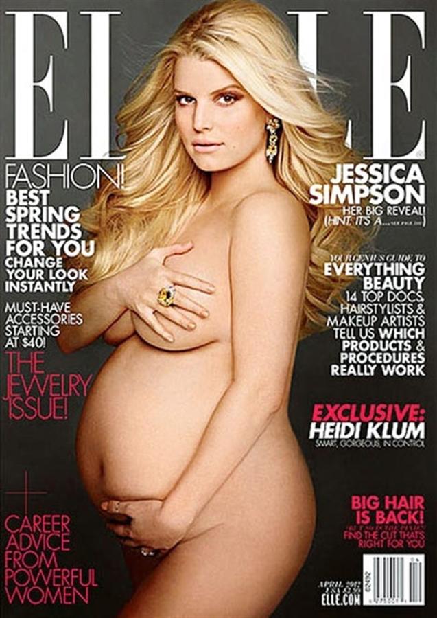 Fue en el año 2016 cuando Jessica Simpson posó completamente desnuda, tan solo luciendo tripa y joyas, para la edición norteamericana de 'Elle'.