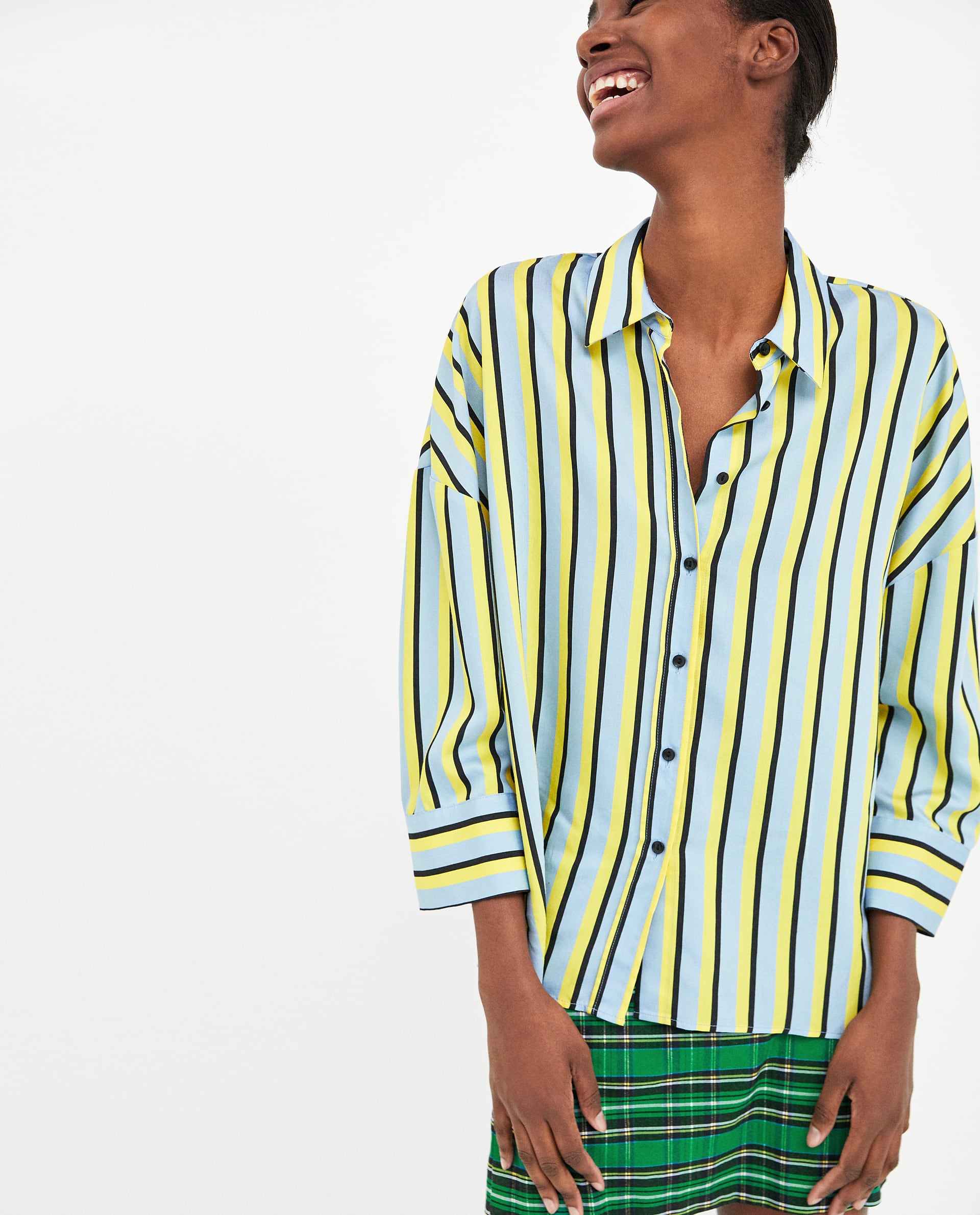Camisa de rayas de Zara: 25,95 euros.