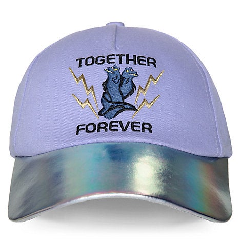 Bueno, tú, y tu mejor amiga, que seréis las Aitana War de 'La Sirenita' si os compráis juntas esta gorra. Precio: 20 euros.