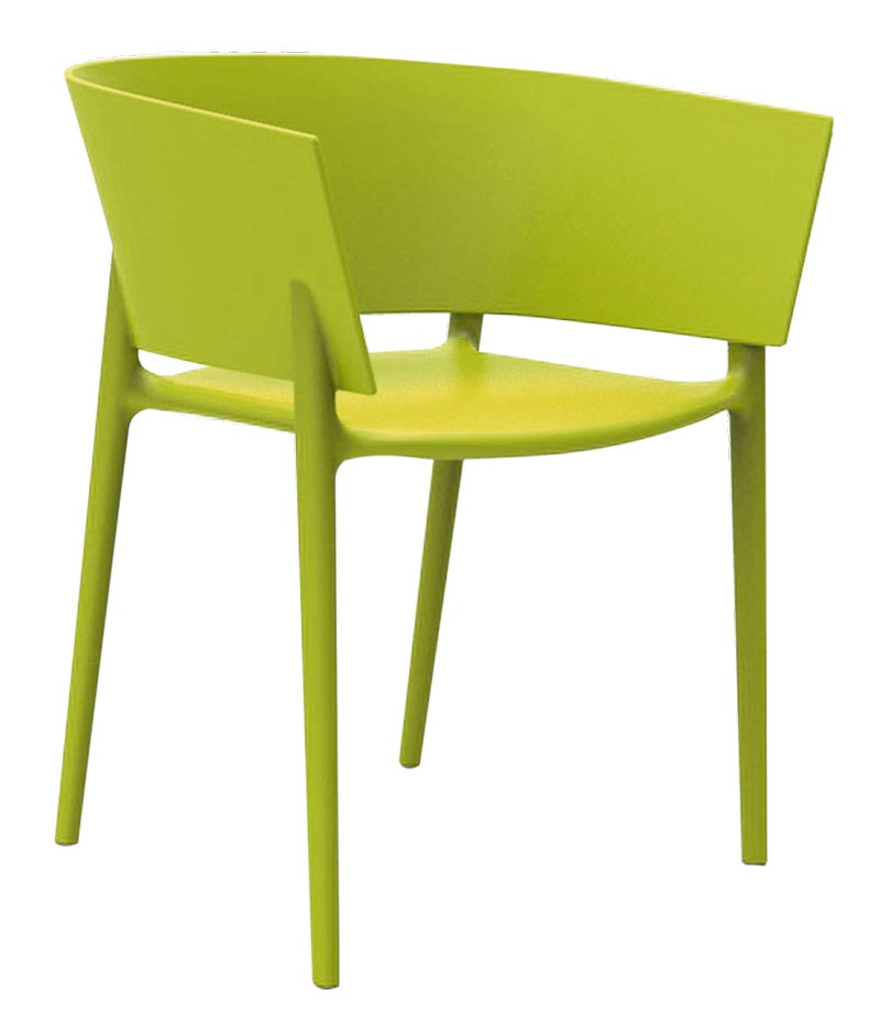 La butaca Africa, de Eugeni Quitllet, está hecha en polipropileno con fibra de vidrio y viene en este alegre pistacho, o en los más formales oro o plata.