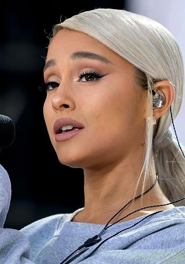 Ariana Grande estrena canción y videoclip