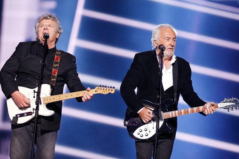 2000: La primera victoria para Dinamarca fue gracias a los Olsen Brothers y su 'Fly on the wings of love'. (Fotografía de la actuación que dieron durante la edición de Eurovisión de 2016).