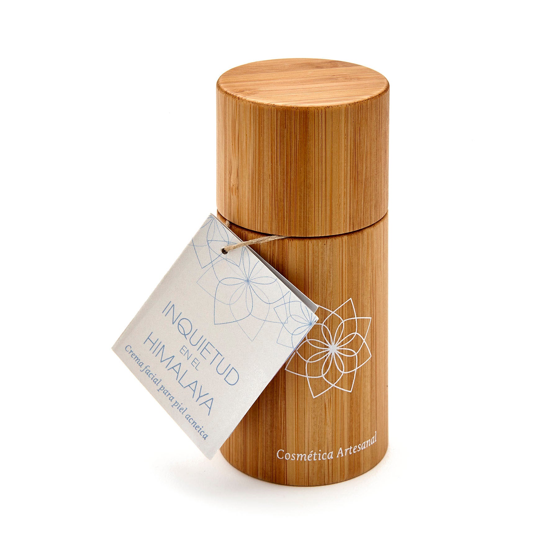 Crema hidratante de textura muy ligera de fácil absorción para cuidar de forma saludable la piel acnéica. Su fórmula está compuesta por aceites vegetales como el de jojoba,  cáñamo y calófilo; aceites esenciales como ylang ylang, siempreviva,  romero, lavanda y laurel. Además de extractos de hierbas ayurvédicas como el neem o la cúrcuma, y flores de Bach. (39€)