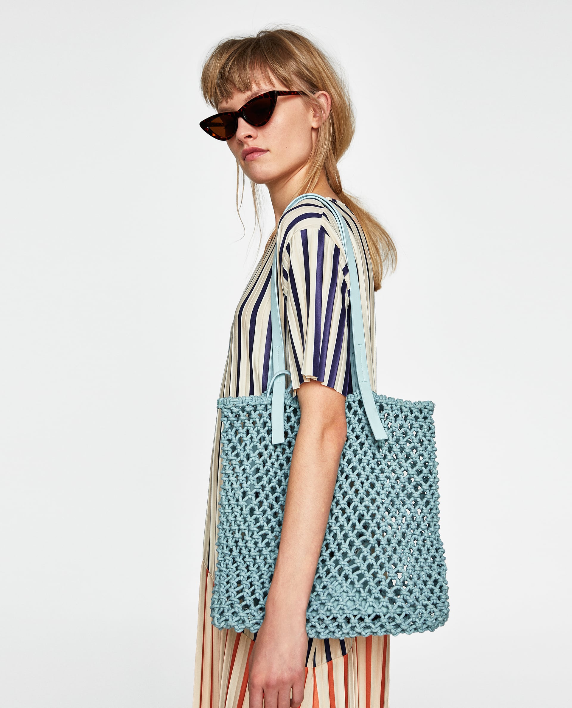 Shopper con tejido de nudos de Zara: 25,95 euros.