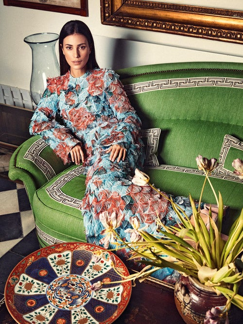 Alessandra luce vestido estampado de flecos, de Dolce & Gabbana.