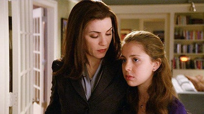 Alicia Florrick ya forma parte de la tercera edad de oro de la televisión. Y algunos de los momentos más memorables de la serie los vive junto a sus hijos. Zach y Grace, por cierto, son de los pocos adolescentes no odiosos de la historia de la TV.