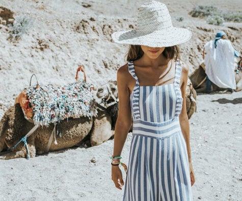 La influencer Belén Hostalet es una fanática de los monos y en su cuenta de Instagram podrás ver onitas fotos donde aparecevestida con esta prenda estrella de la primavera.