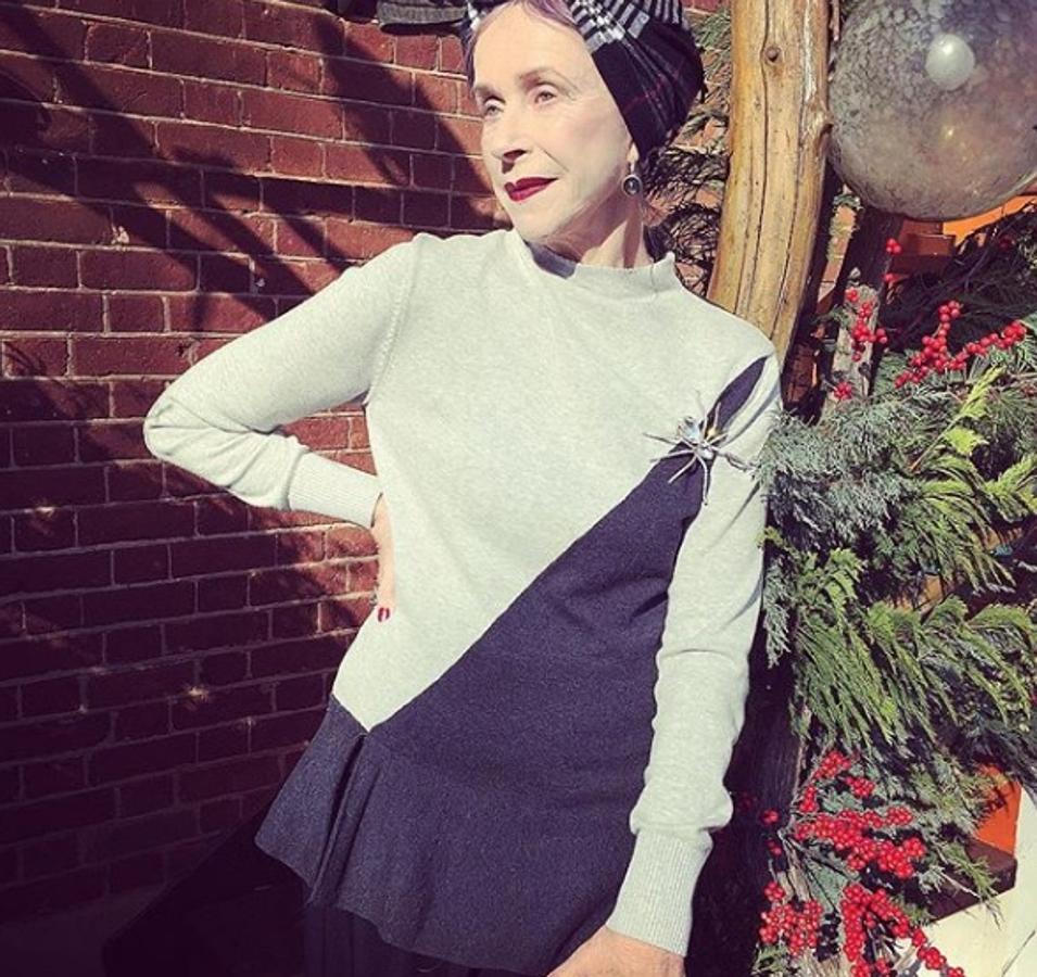 Esta pintora, escultora, actriz, productora de cine y teatro, escritora y diseñadora alemana posee más de 51.000 seguidores solo en Instagram. Cuenta en su libro que de pequeña nunca quiso ser modelo por la influencia autoritaria de su padre y por que nunca se vio guapa. A día de hoy eso ha cambiado.