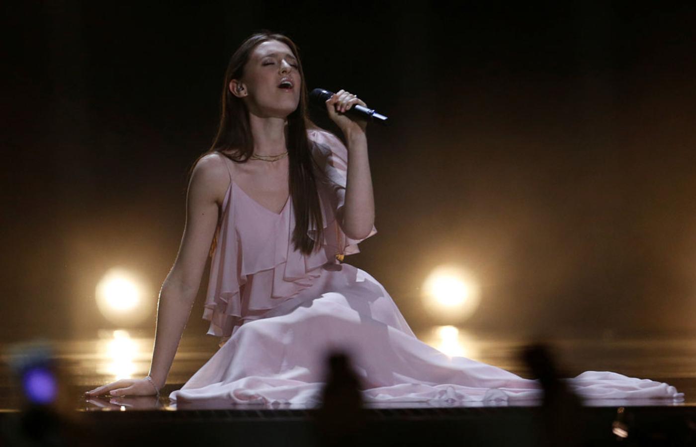 Lituania y ‘When we’re old’, de Zasimauskaite, que ha optado por una puesta en escena de corte intimista pero echando mano de la tecnología para rodearse de imágenes.