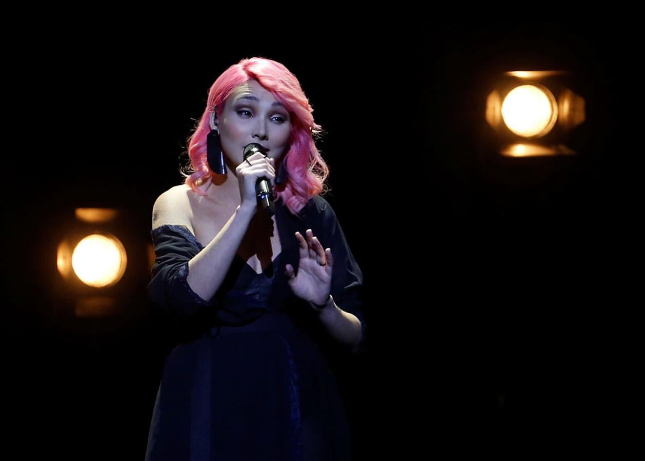 Cerró el primer bloque de actuaciones Portugal, con Cláudia Pascoal y su canción 'O jardim', un tema con el que pretendía emular a Salvador Sobral