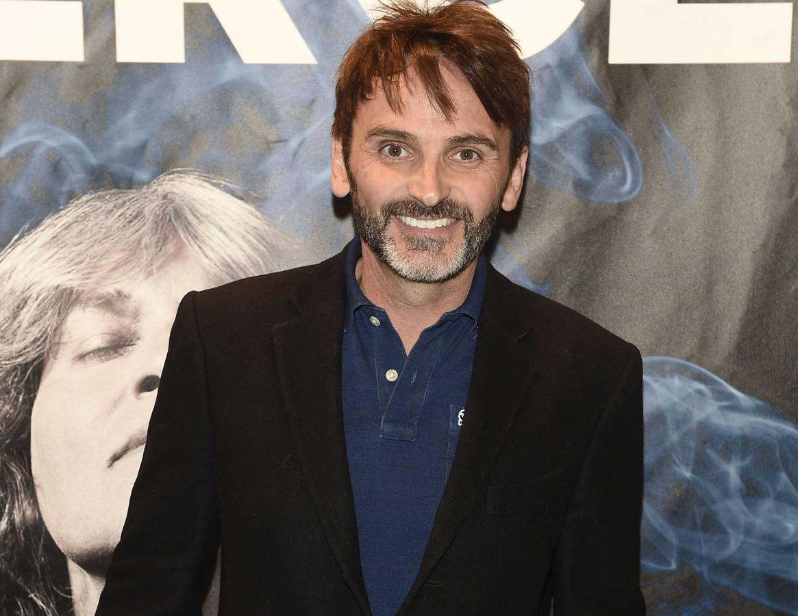 El actor relató en el programa de Toñi Moreno cómo ha sufrido ataques continuos en redes sociales, llegando a desearle la muerte. “Me dijeron muérete rojo de mierda, muérete de SIDA”, afirmó.