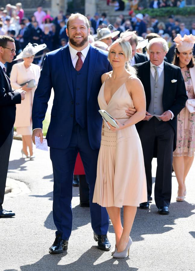 El jugador de rugby James Heskell y su prometida Chloe Madeley.