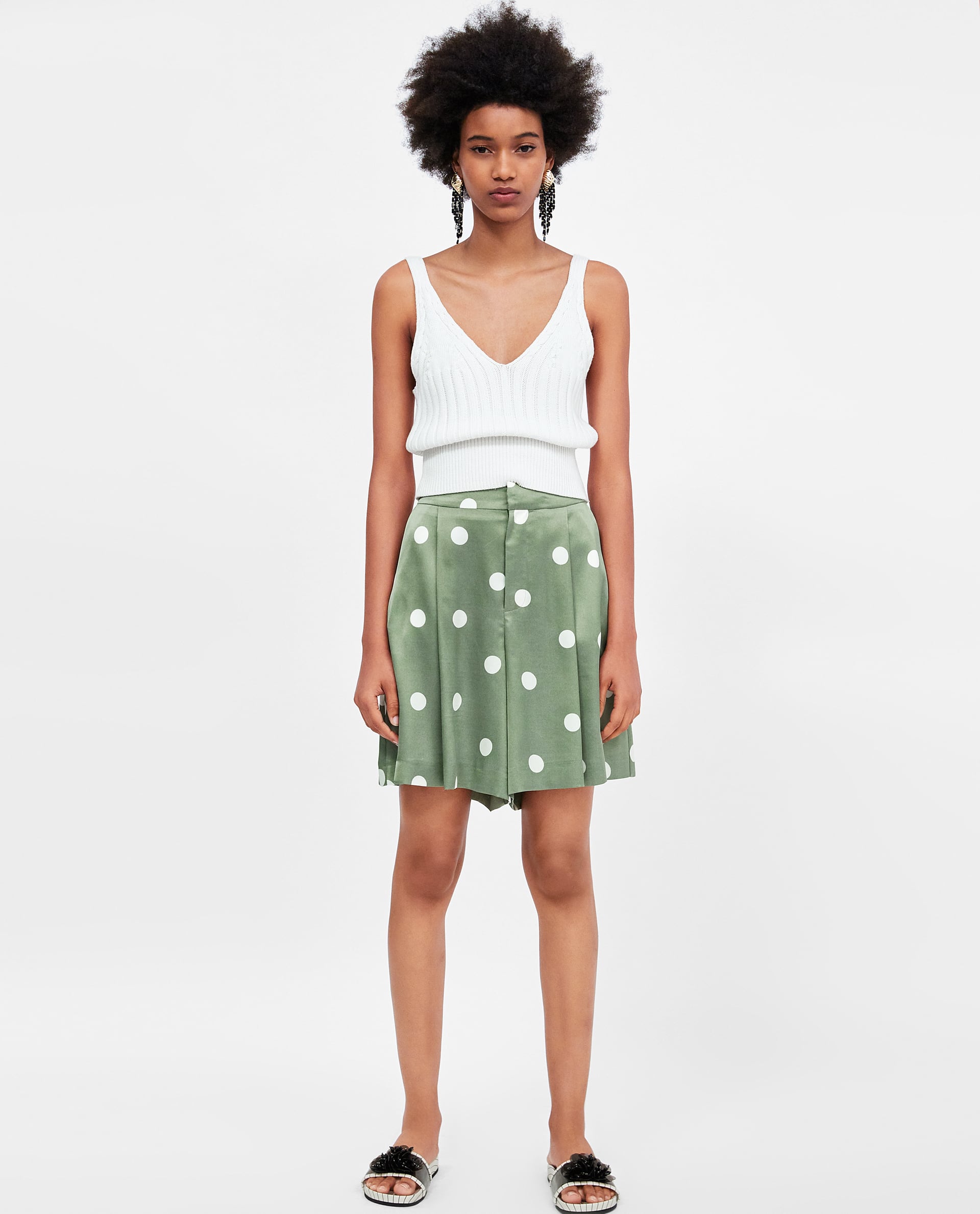 Bermuda amplia de Zara. Precio:25,99 euros.