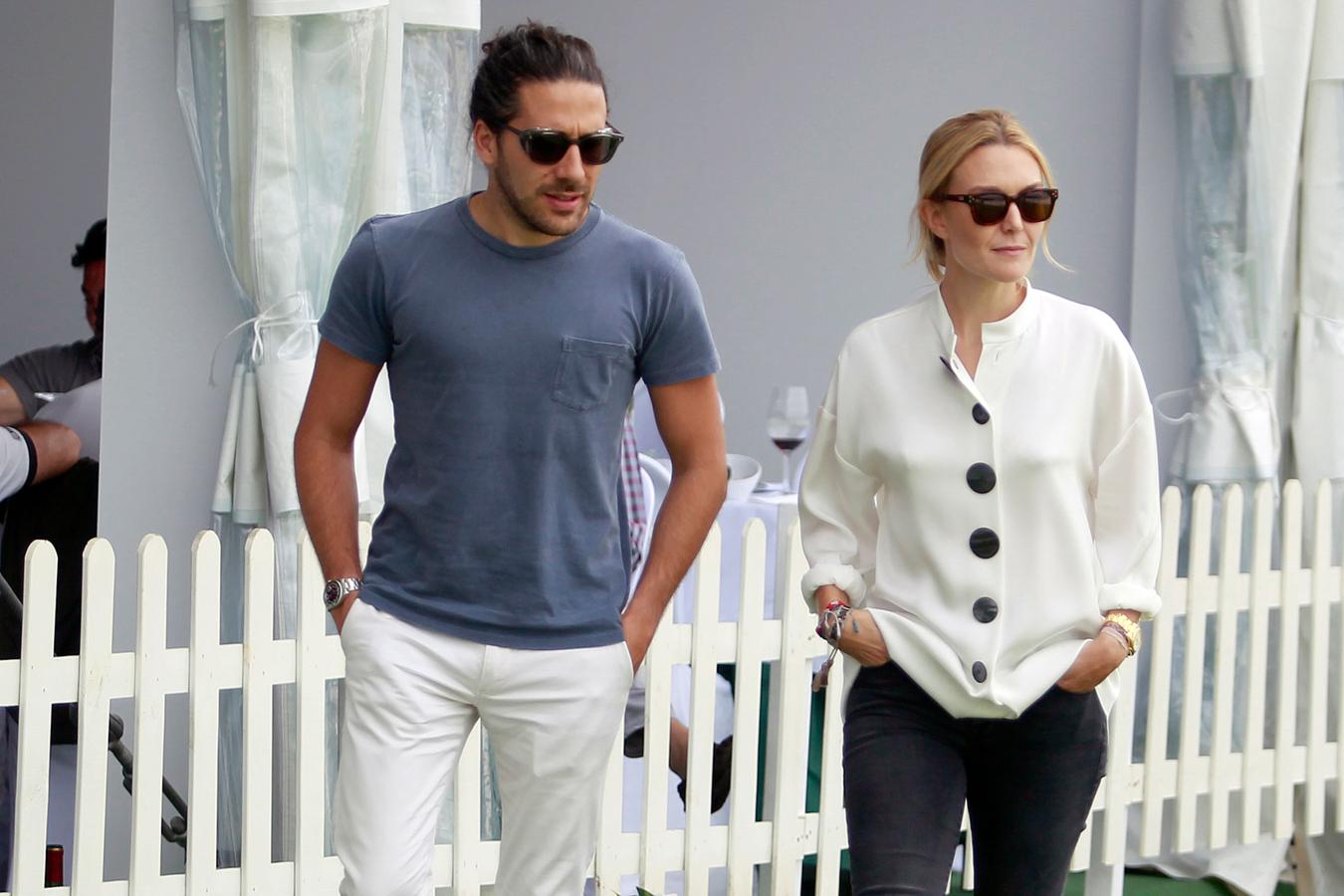 Carlos Torretta le pidió la mano a Marta Ortega el pasado mes de marzo en la casa de la familia de ella situado en el coruñés barrio de Zalaeta.