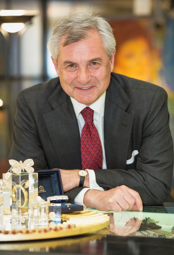 Lorenzo Buccelatti, tercera generación de una familia de joyeros artesanos, dirige la firma Federico Buccellati.