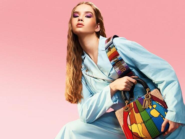 Fotos: Estilismos coloristas con aires pop