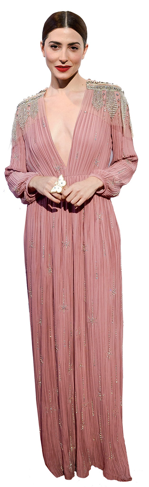 El moño bajo es su peinado estrella.