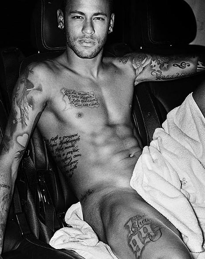 Neymar se ha unido a la moda del desnudo en Instagram.