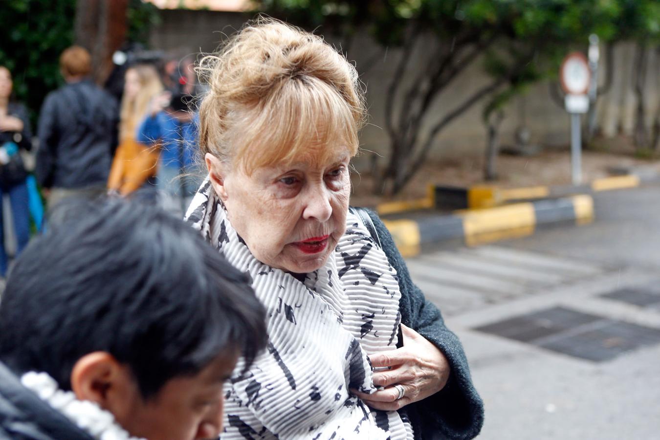 Gema Cuervo acude a la capilla ardiente de María Dolores Pradera.