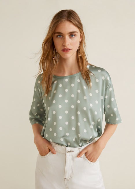 Camiseta estampada de Mango: 17,99 euros.