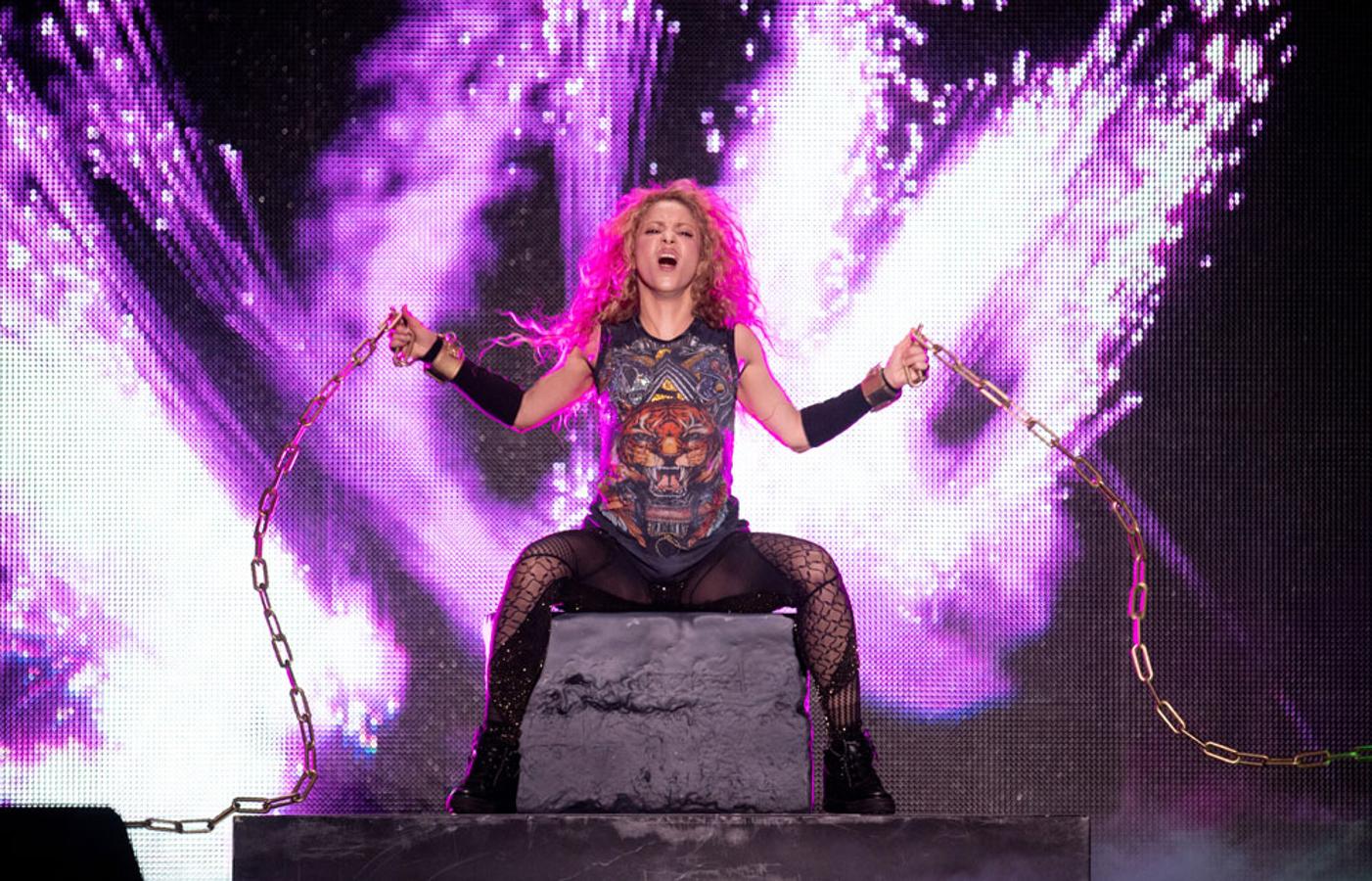 Shakira durante su actuación de El Dorado World Tour en la ciudad alemanda de Hamburgo.