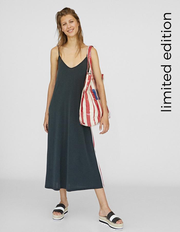 Vestido lencero con banda lateral, 19,99 euros.