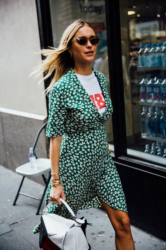 Genialidad con un vestido de cóctel.