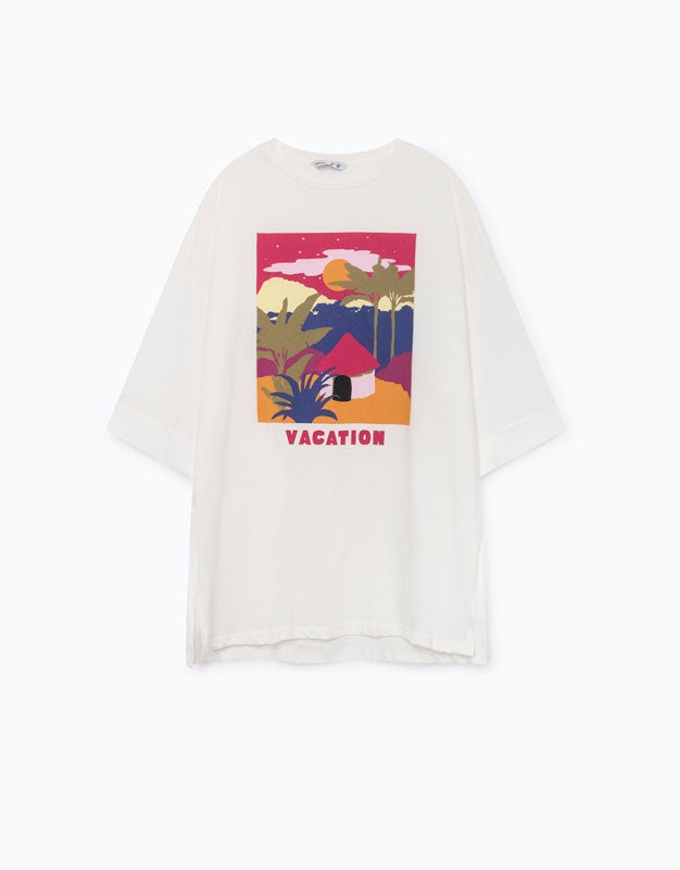 Camiseta print con estampado de verano, de Lefties: 10 euros.