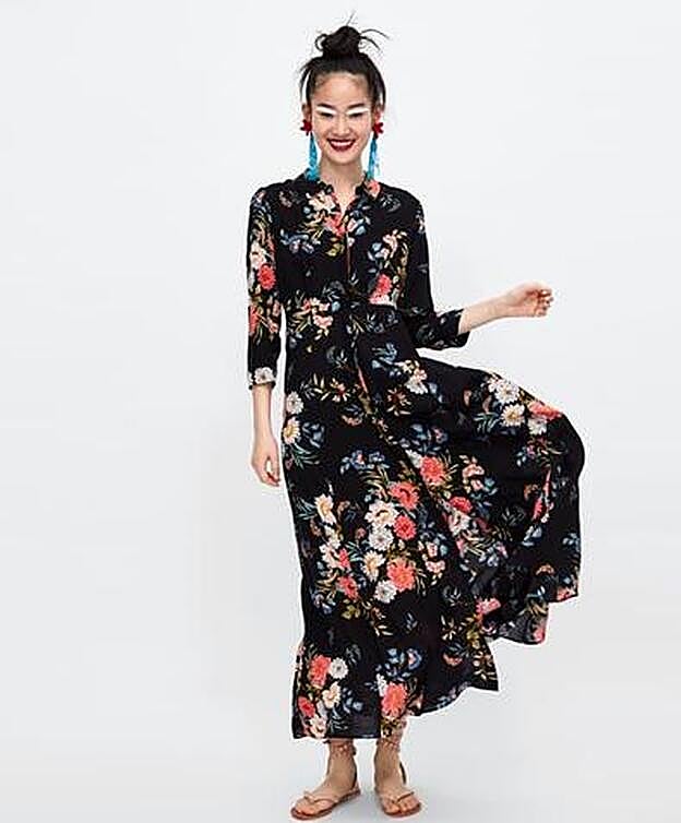 Vestido largo con estampado floral, 39,95 euros.