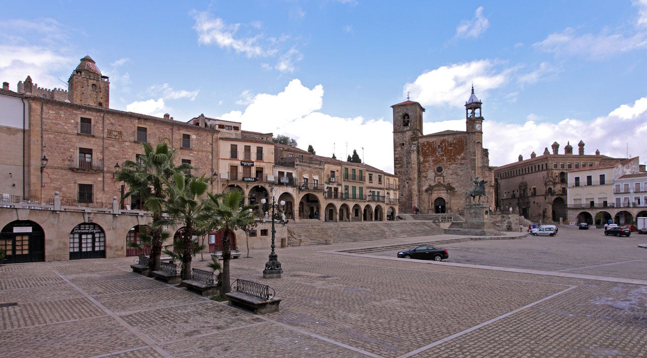 Trujillo (Cáceres): Trujillo de uno de los pueblos con más historias de Cáceres, con un rico patrimonio cultural, declarado Bien de Interés Cultural y la cuna de muchos conquistadores que hicieron historia en España como Francisco de Pizarro, Francisco de Orellana o García de Paredes.