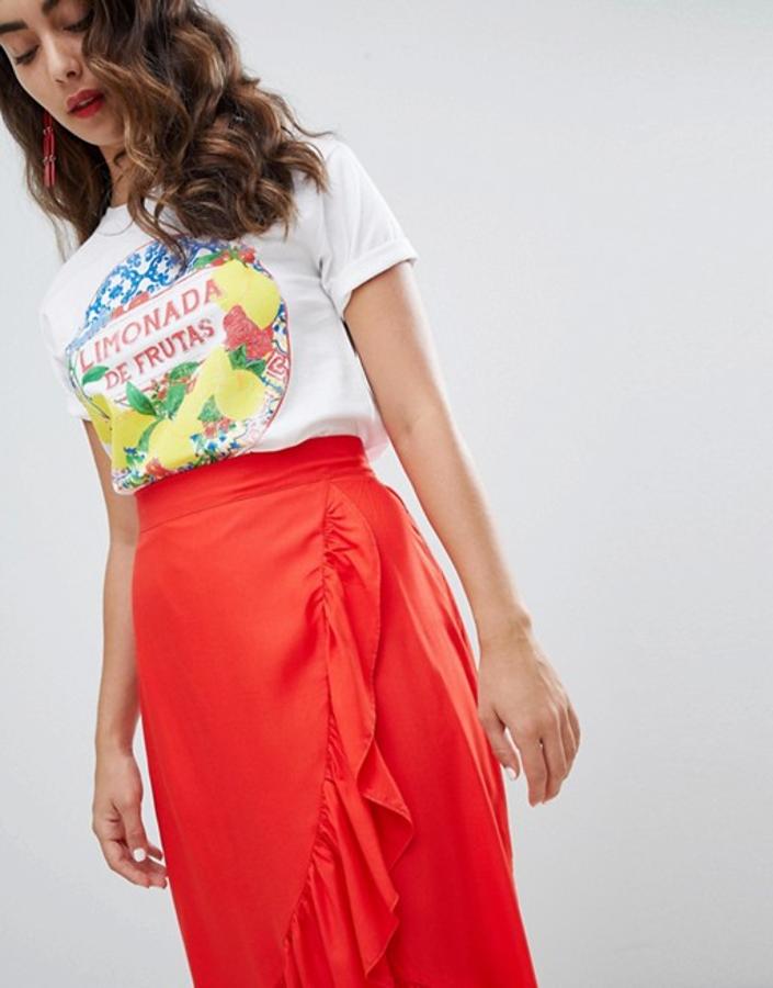 Intensamente roja. De New Look en Asos (25,99 €).