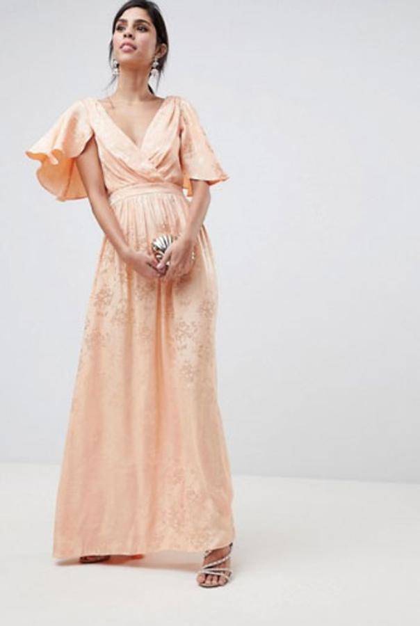 Vestido largo jacquard con manga acampanada, 47,99 euros.