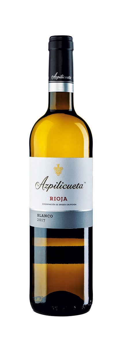 Un vino sin complejos que se presenta muy seductor, con ligereza y una agradable presencia de fruta en nariz. No exhibe grandes complejidades pero, ahí, en su directa entrada, reside su mayor encanto. Bodegas Azpilicueta (7€).