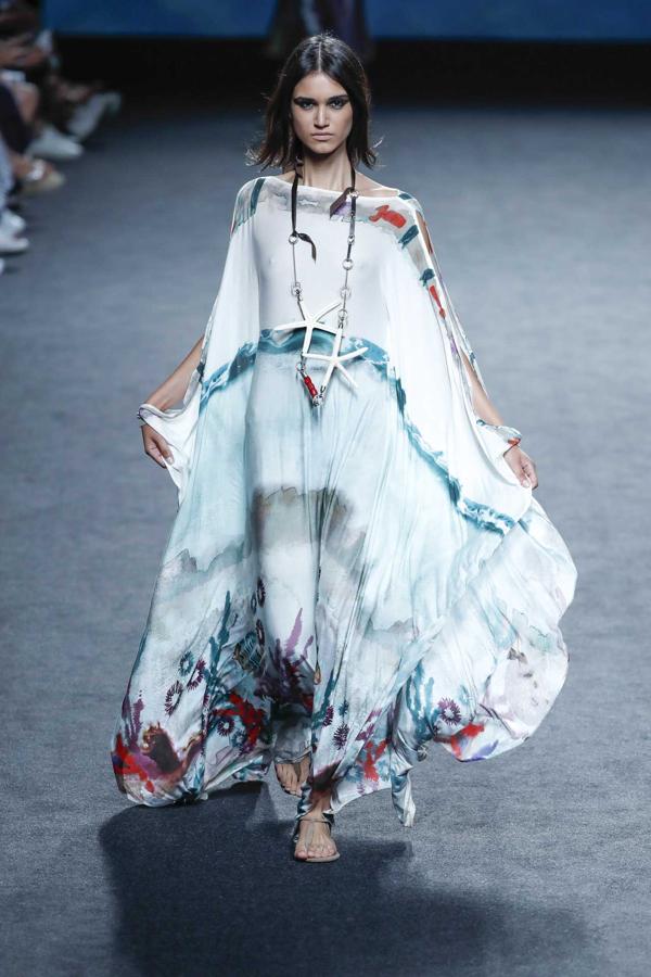 Desfile de Marcos Luengo en MBFWM.