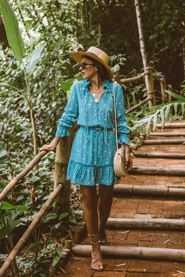 Minivestido con detalle de volantes, botones y fruncido ( modelo Bahamas dress ), 79 euros.