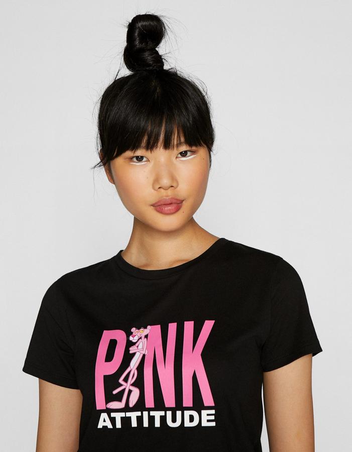 Camiseta estampada de 'La pantera rosa', 15,99 euros.